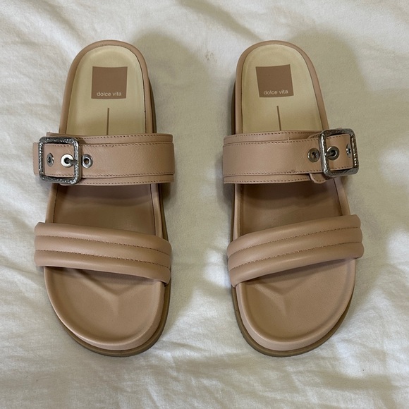 Dolce Vita Nude Buckle Slide Sandals 9 - Picture 1 of 6